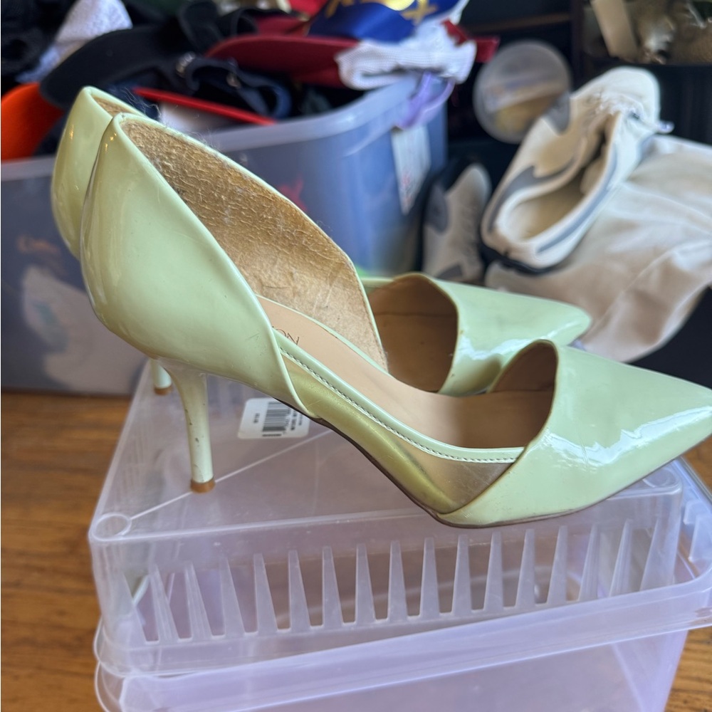 EXPRESSION Green Women's Heels